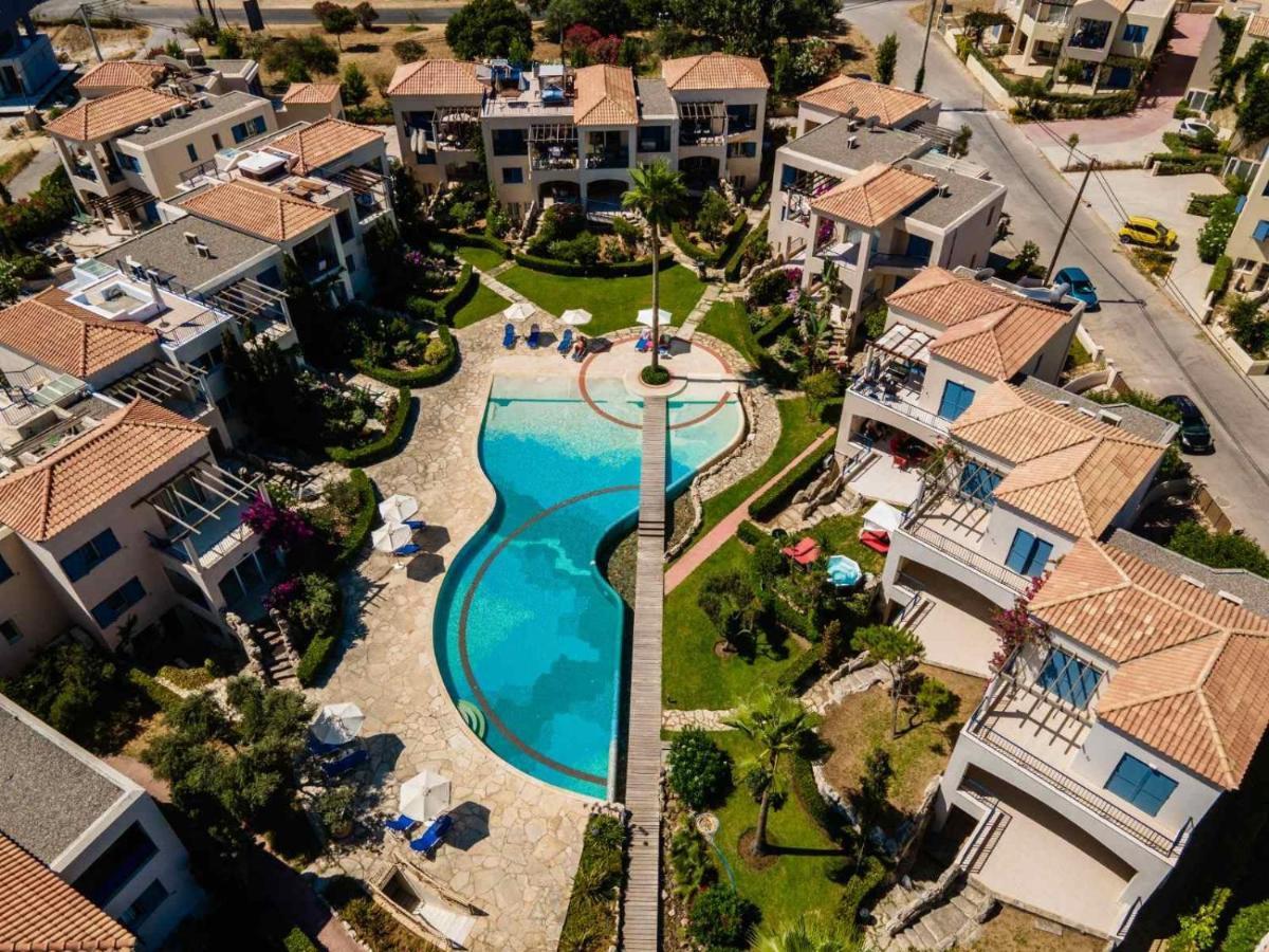Villa Rodo Pirgos Psilonerou ภายนอก รูปภาพ