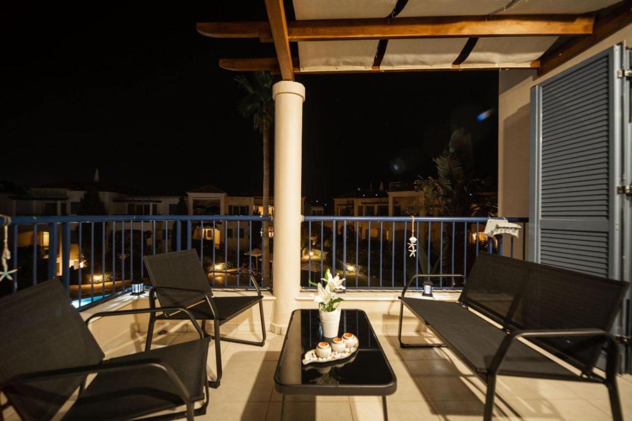 Villa Rodo Pirgos Psilonerou ภายนอก รูปภาพ
